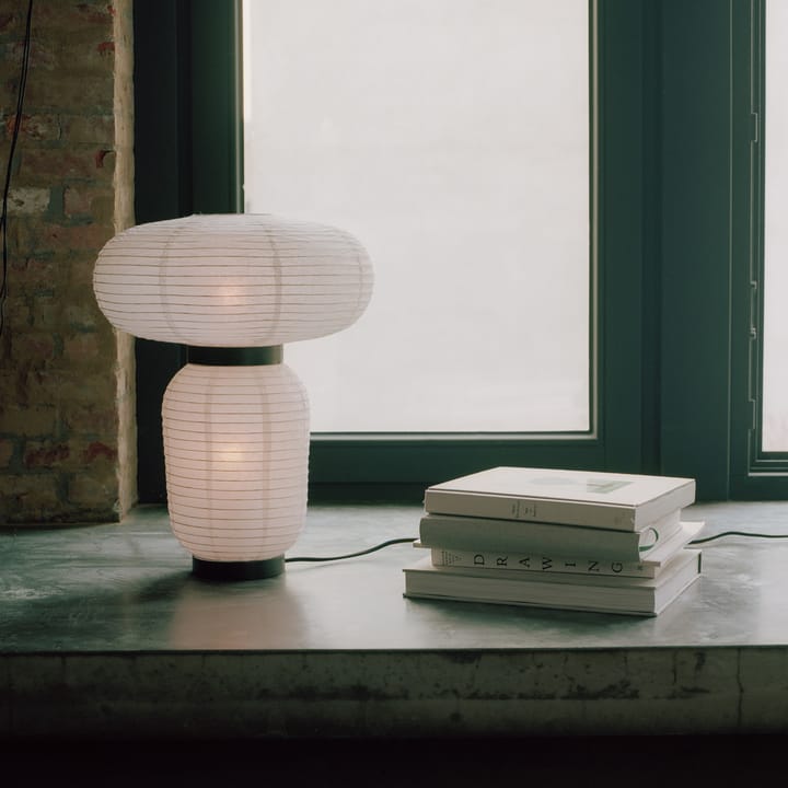 Lámpara de mesa Formakami JH18, Ivory white &Tradition