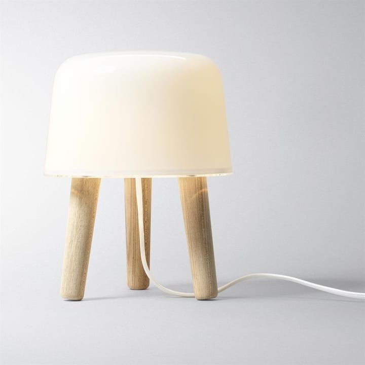 Lámpara de mesa Milk - cordón blanco - &Tradition