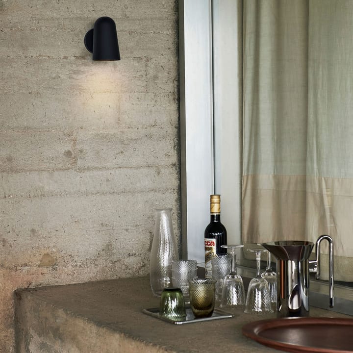 Lámpara de pared Solid SC104, Black &Tradition