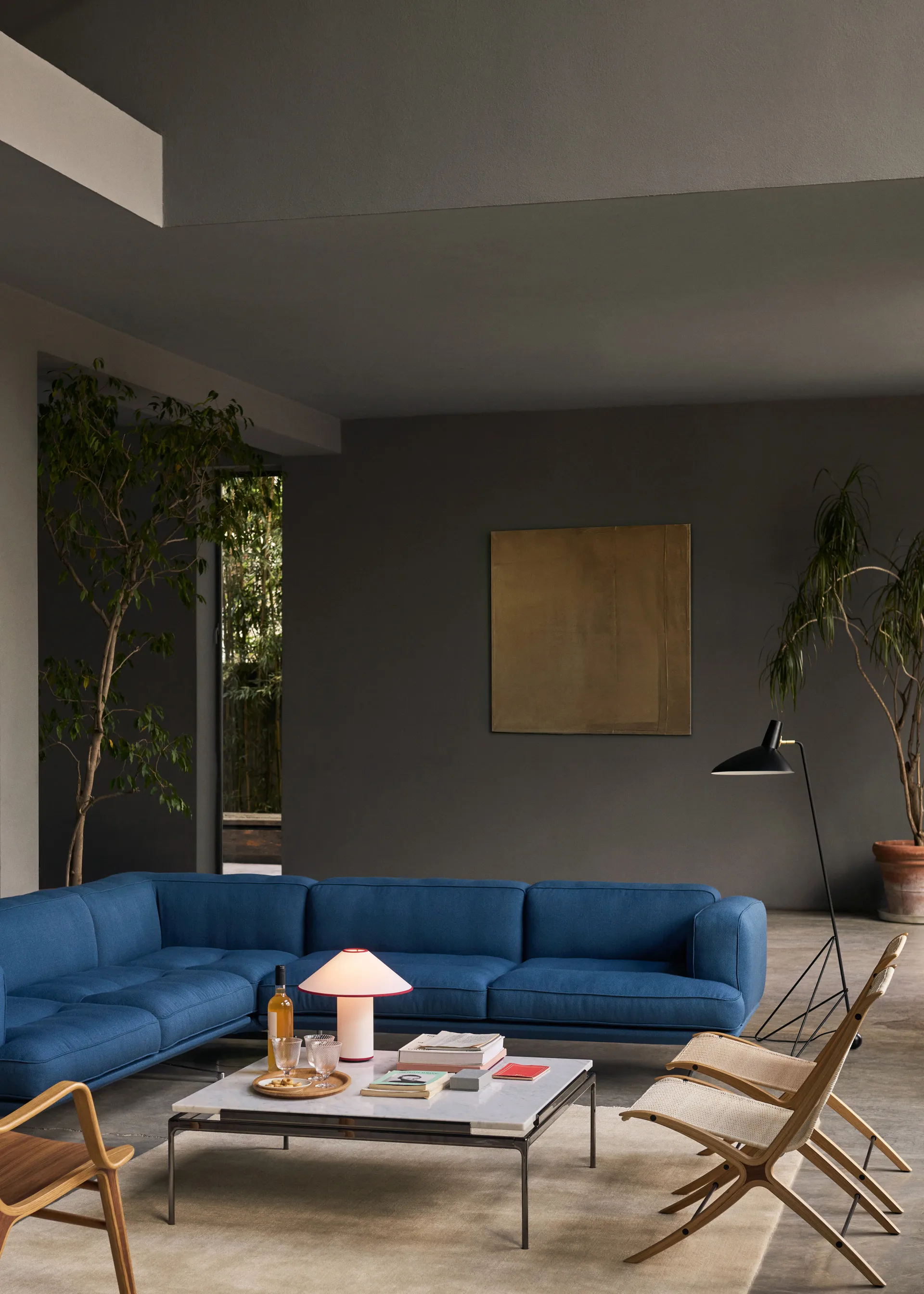 Lámpara de pie Tripod HM8, Matt black &Tradition