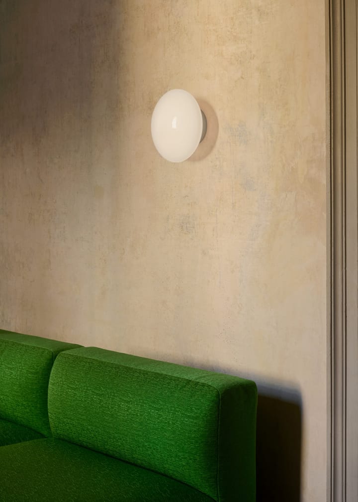 Lámpara de techo/pared Mist AP22 Ø25 cm, White-opal glass &Tradition