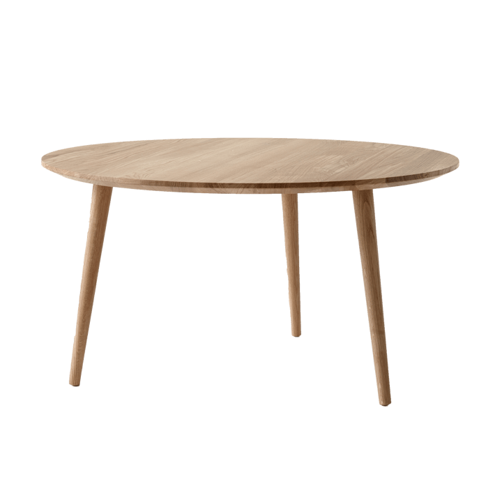 Mesa auxiliar In Between SK14 Ø90 cm - Oiled oak - &Tradition