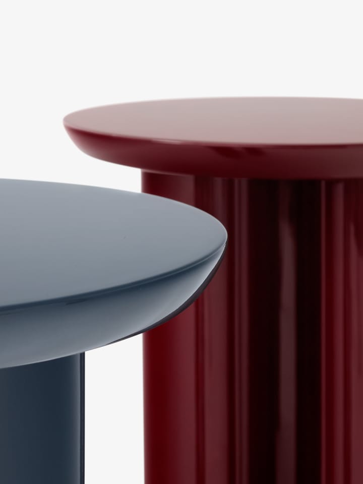 Mesa auxiliar Tung JA3, burgundy red &Tradition