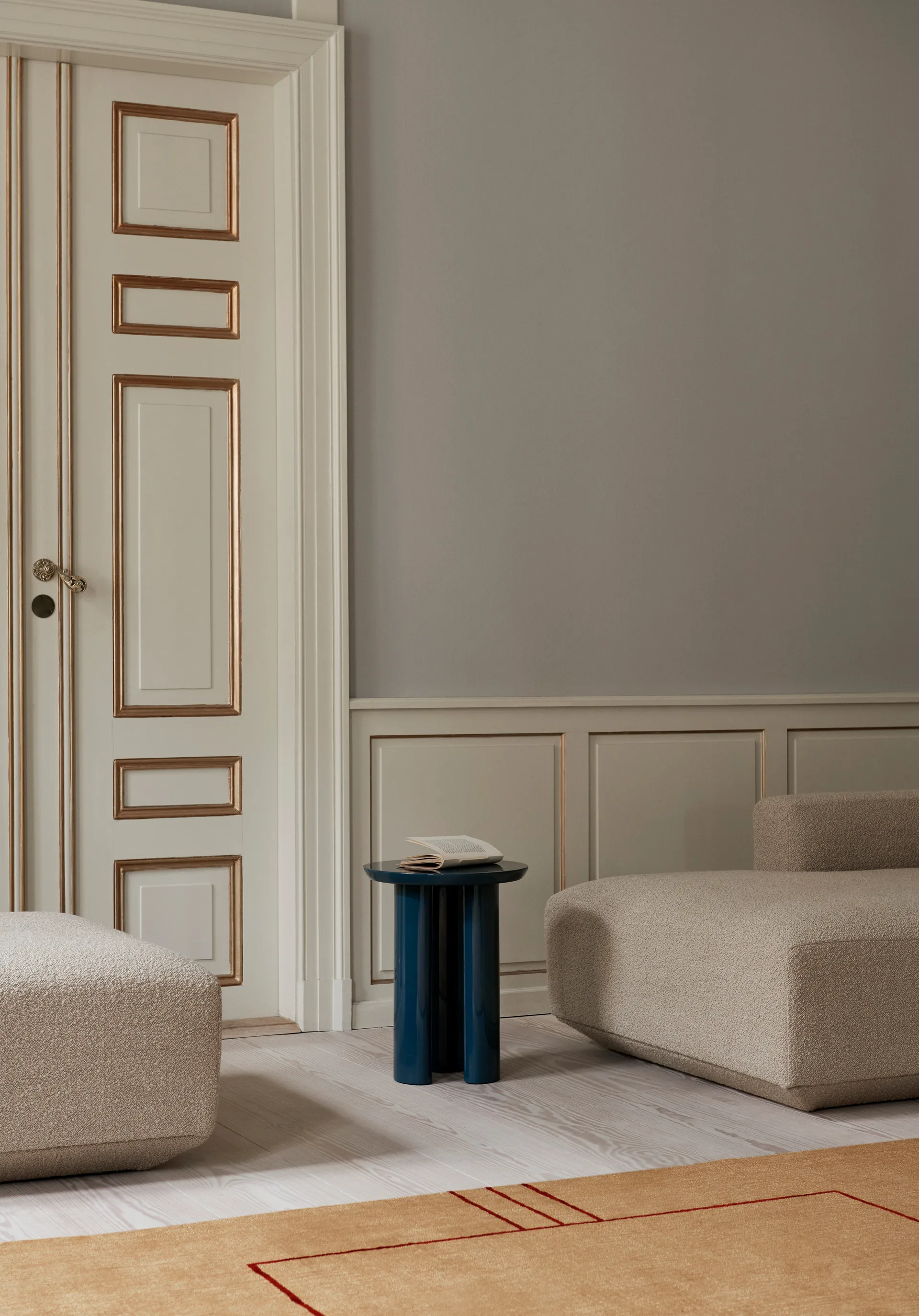 Mesa auxiliar Tung JA3, Steel blue &Tradition