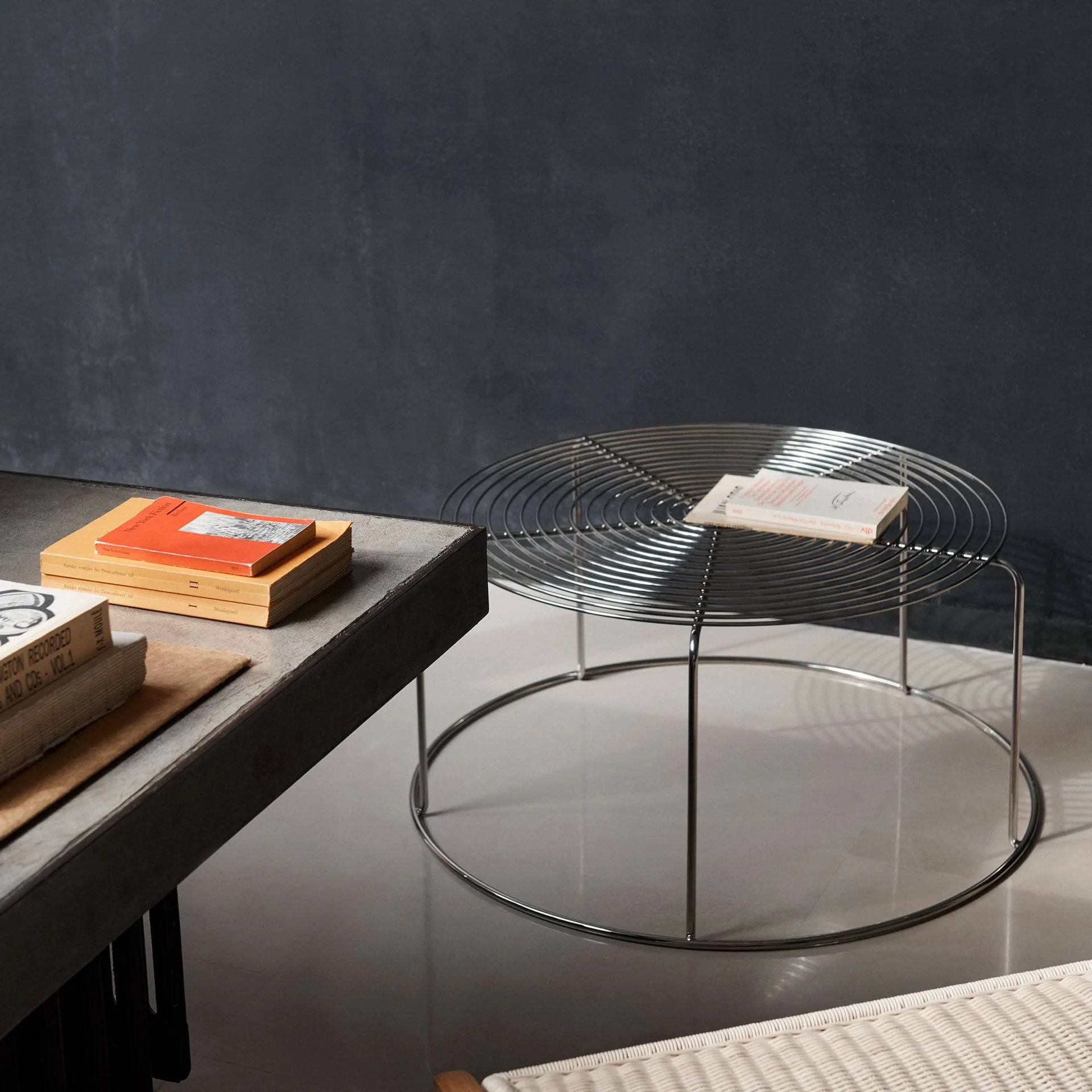 Mesa de centro Wire VP17, Acero inoxidable, Ø74x36 cm &Tradition