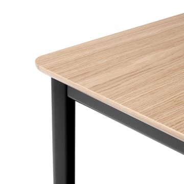 Mesa de comedor Drip HW115 83x143 cm - Black frame-clear lacq. oak - &Tradition