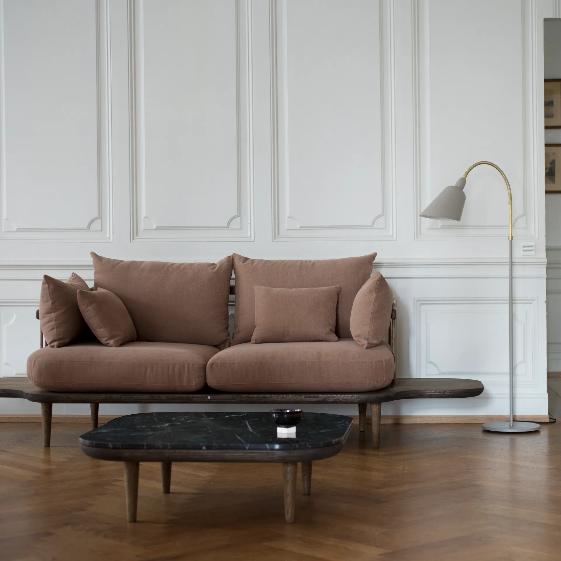 Mesa Fly SC4, Roble aceitado ahumado + mármol negro &Tradition