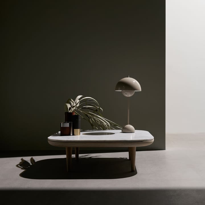 Mesa Fly SC4, Roble aceitado claro + mármol blanco &Tradition