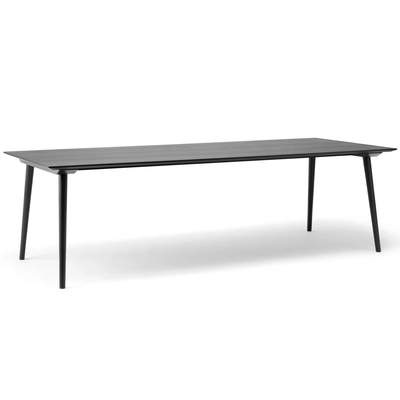 Mesa In Between SK6, Roble lacado negro &Tradition