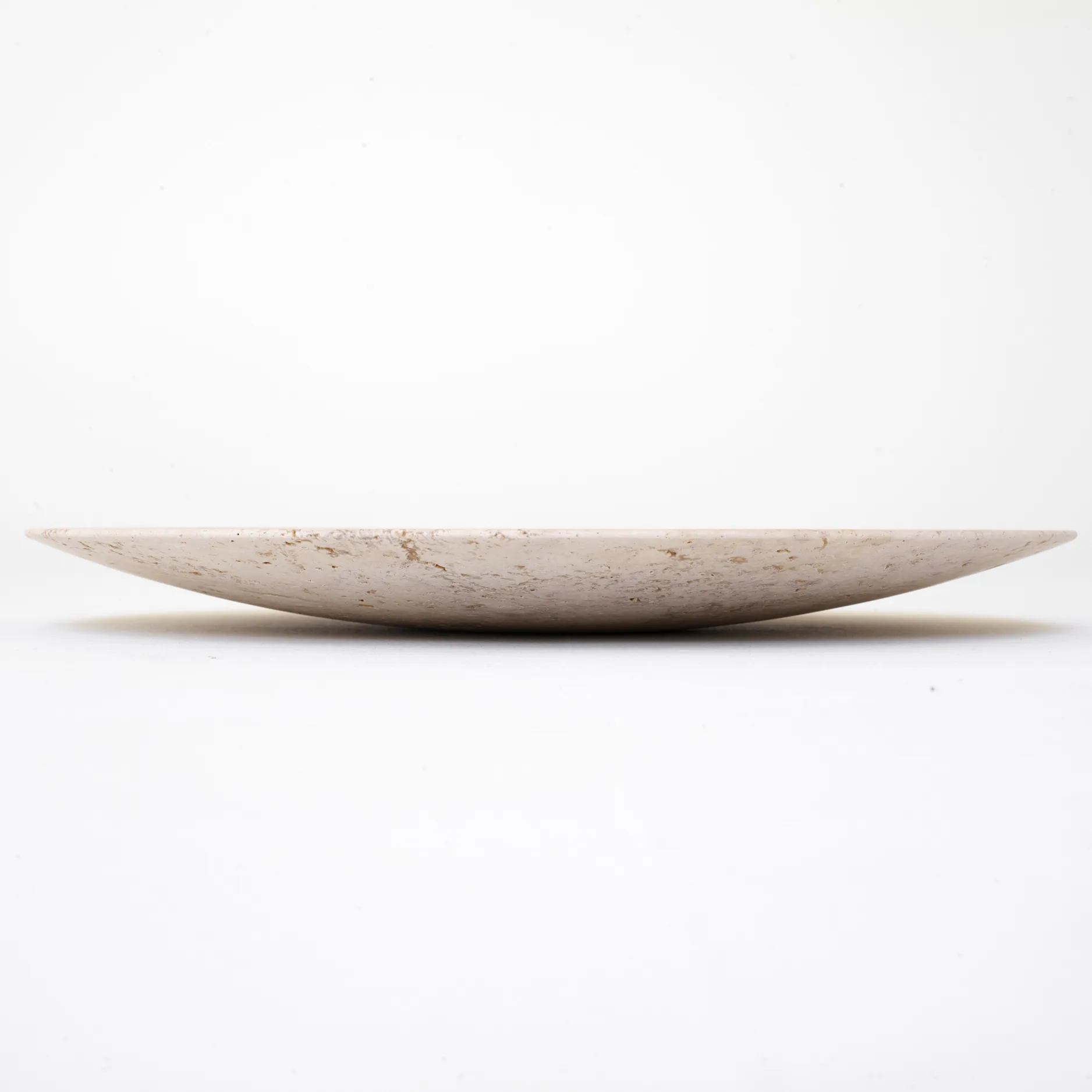 Plato Travertine SC55, Ø50 cm &Tradition