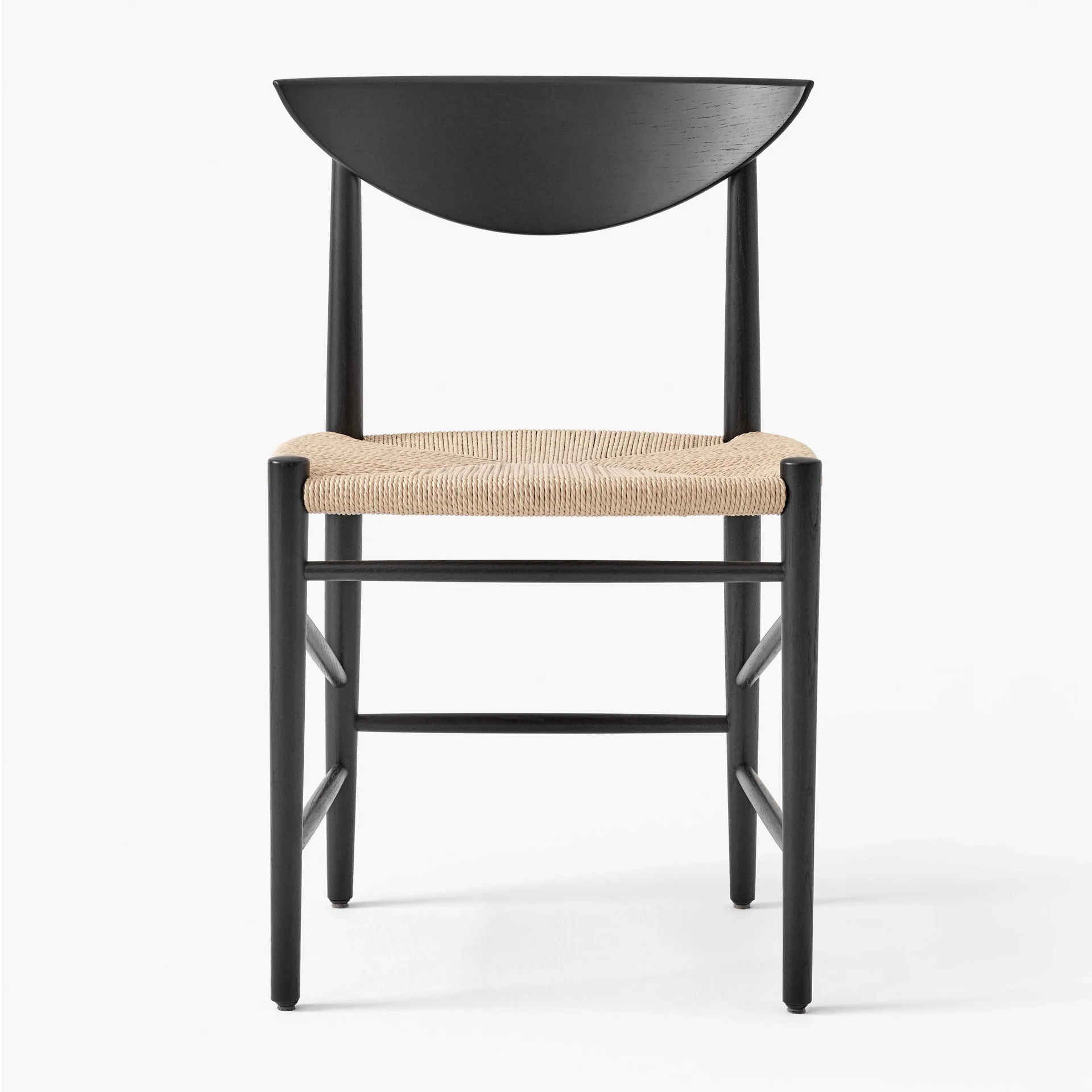 Silla Drawn HM3, roble negro &Tradition