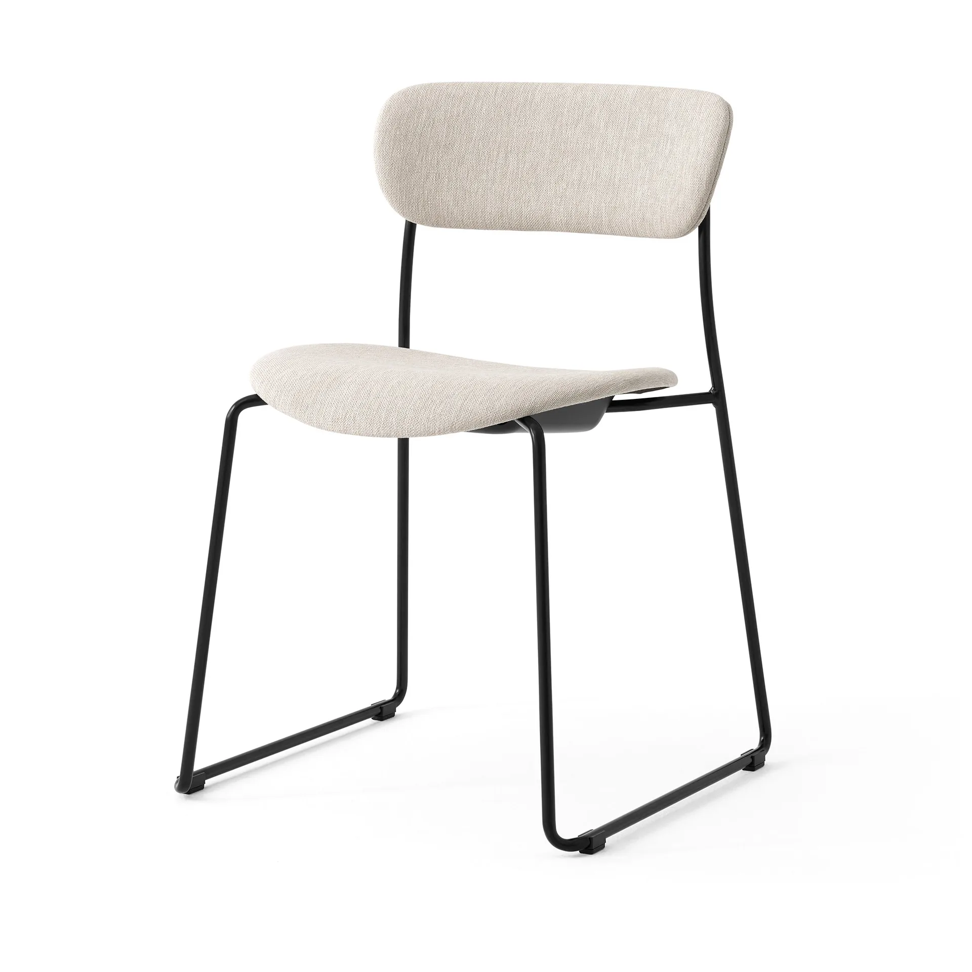 Silla Pavilion AV53 completamente tapizada, Black-Clay 0011 &Tradition