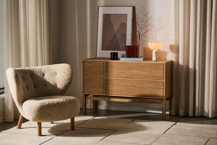 Sillón Little Petra VB1, Roble tratado con aceite blanco-Moonlight &Tradition