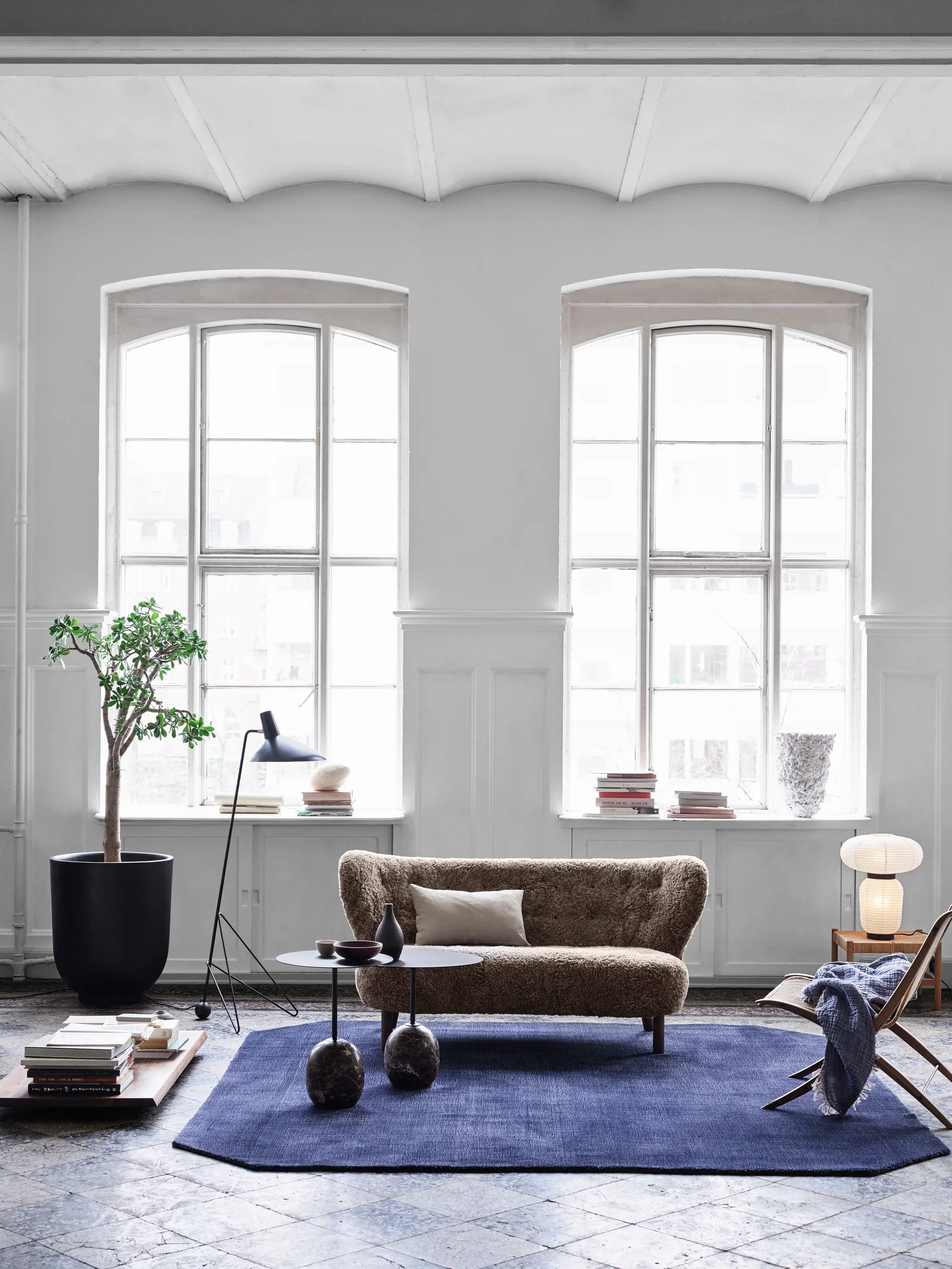 Sofá Little Petra VB2, Nogal tratado con aceite-Sahara &Tradition