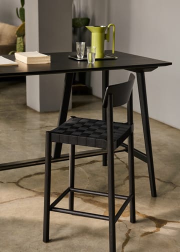 Taburete Betty TK15 Bar Chair 75 cm - Fresno lacado negro-lino negro - &Tradition