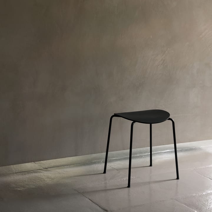 Taburete Pavilion AV36, Black-black lacquered oak &Tradition