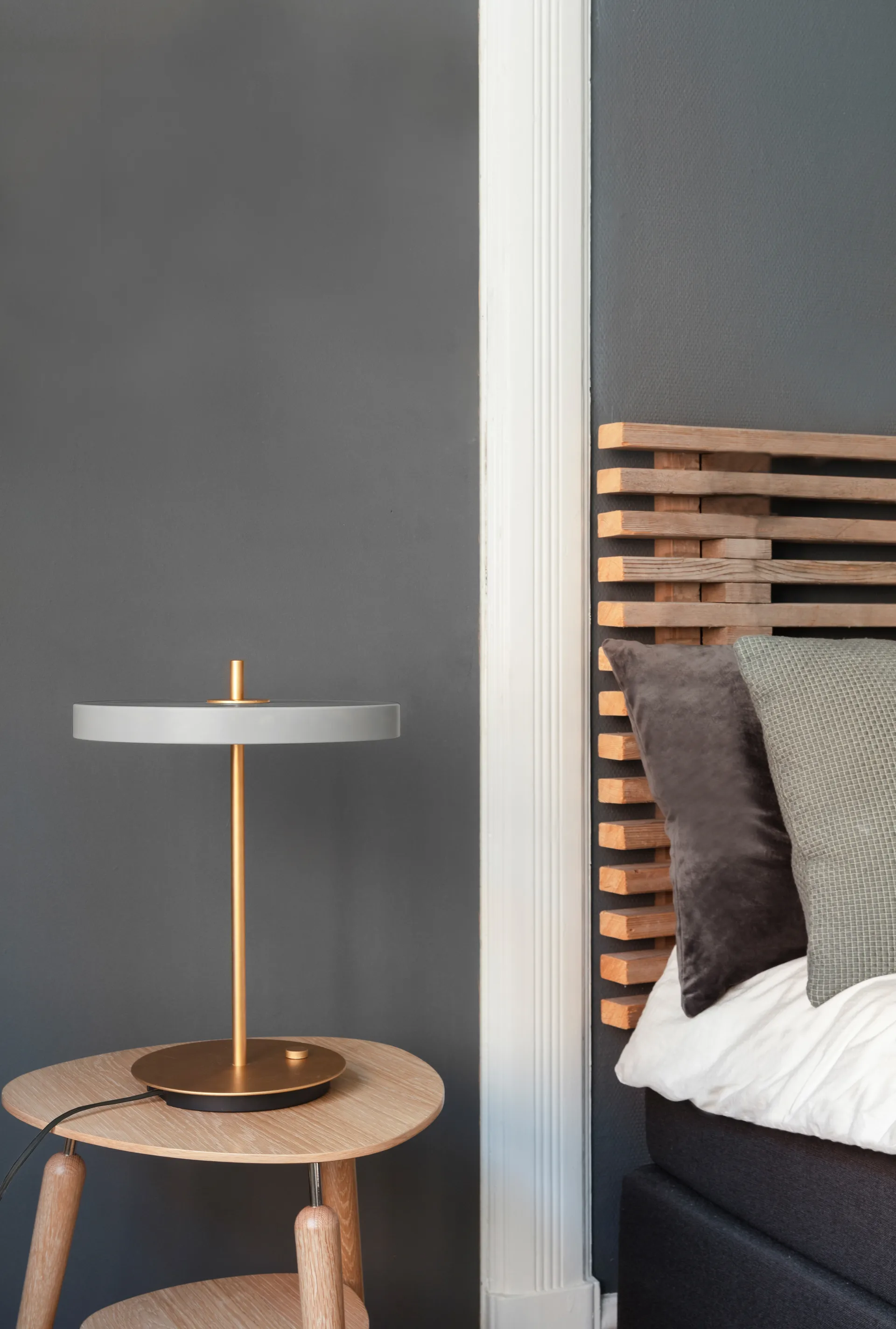 Lámpara de mesa Asteria, Mist Umage