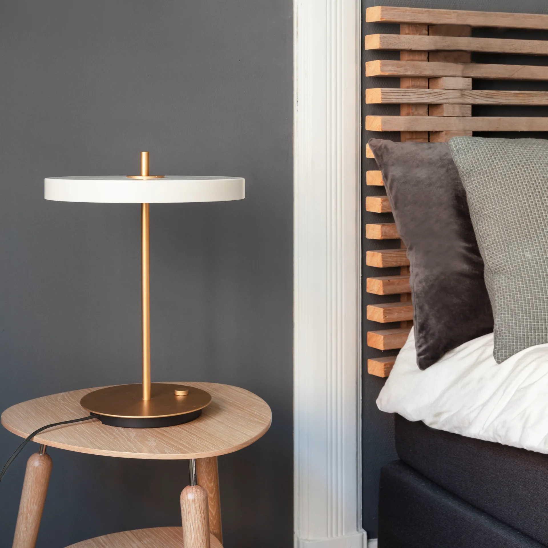 Lámpara de mesa Asteria, Pearl Umage