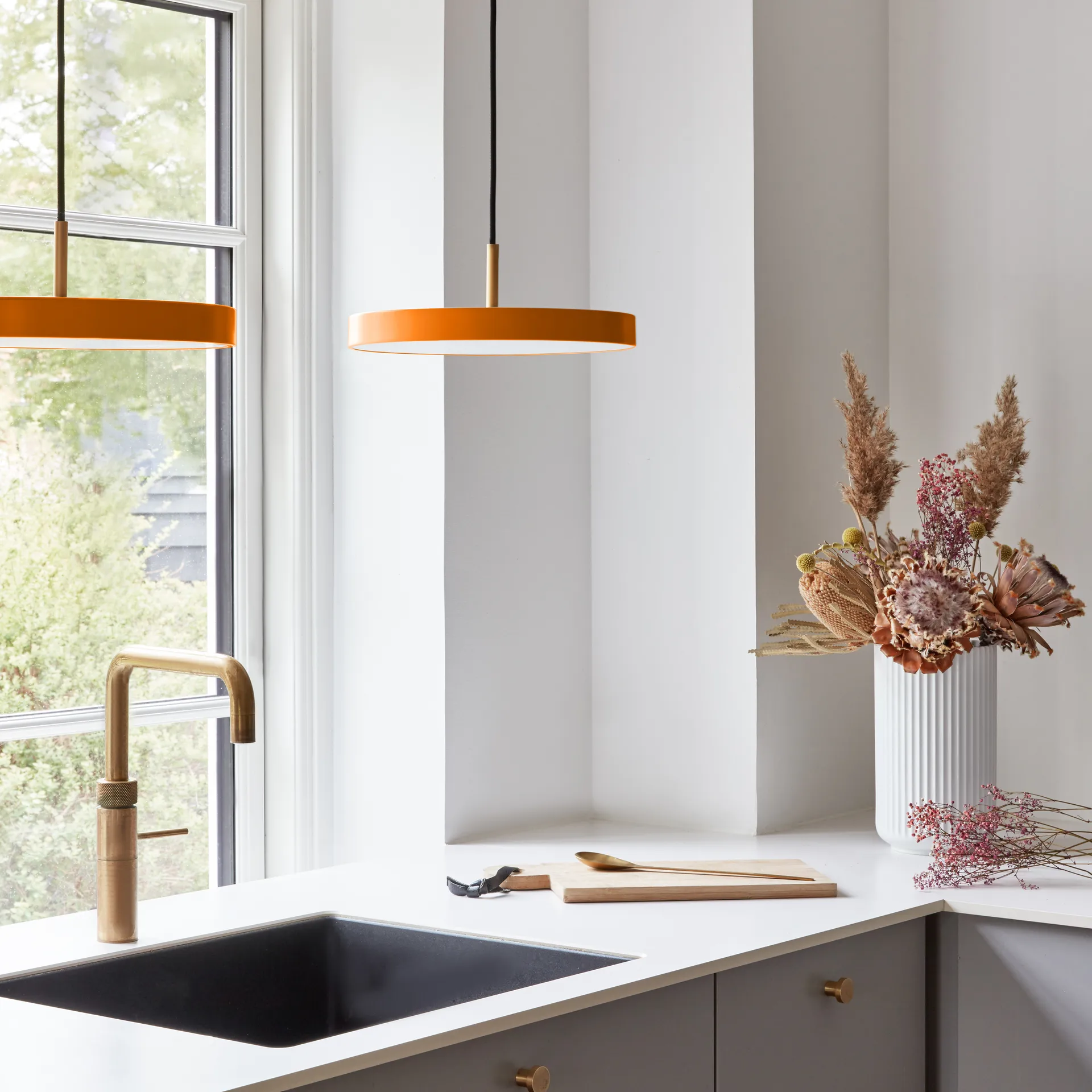 Lámpara de techo Asteria Mini, Nuance orange Umage