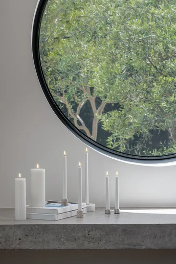 Velas cónicas Uyuni LED blancas, 2-pack - Ø2,3 × 25,2 cm - Uyuni Lighting