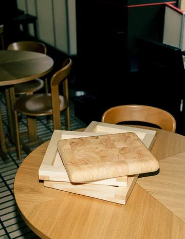 019 Syy Chopping Board tabla de cortar - Pino tratado con aceite de parafina, mediano 26x35x5 cm - Vaarnii