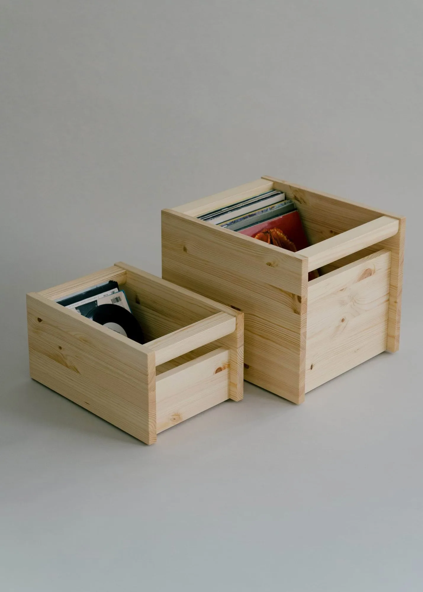 020 Koppa Crate caja de almacenamiento, Pino aceitado con aceite-cera, pequeño 29x43x22 cm Vaarnii