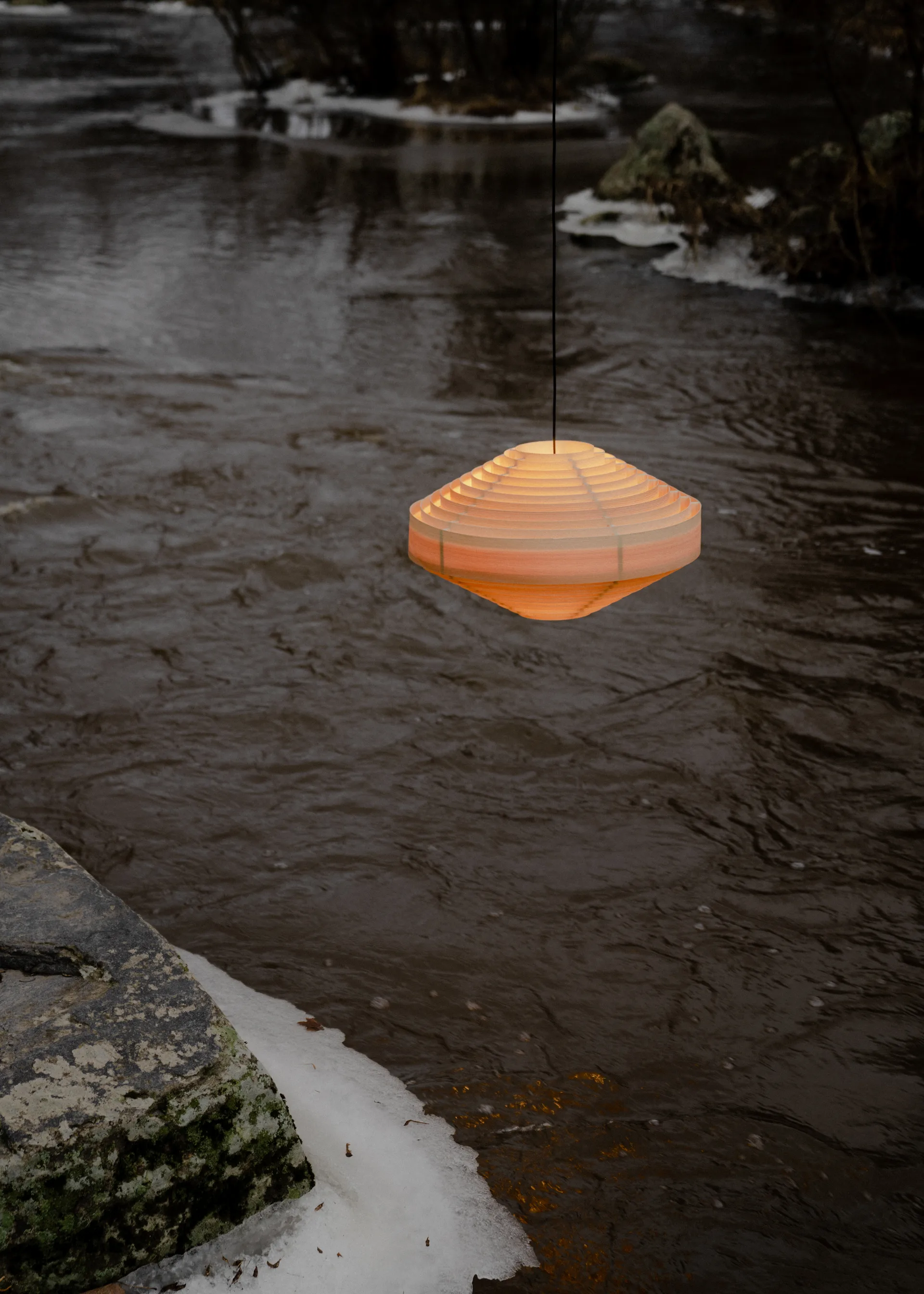 Lámpara de techo 1001 Hans Pendant, Pino aceitado y encerado mate, Ø38 cm Vaarnii