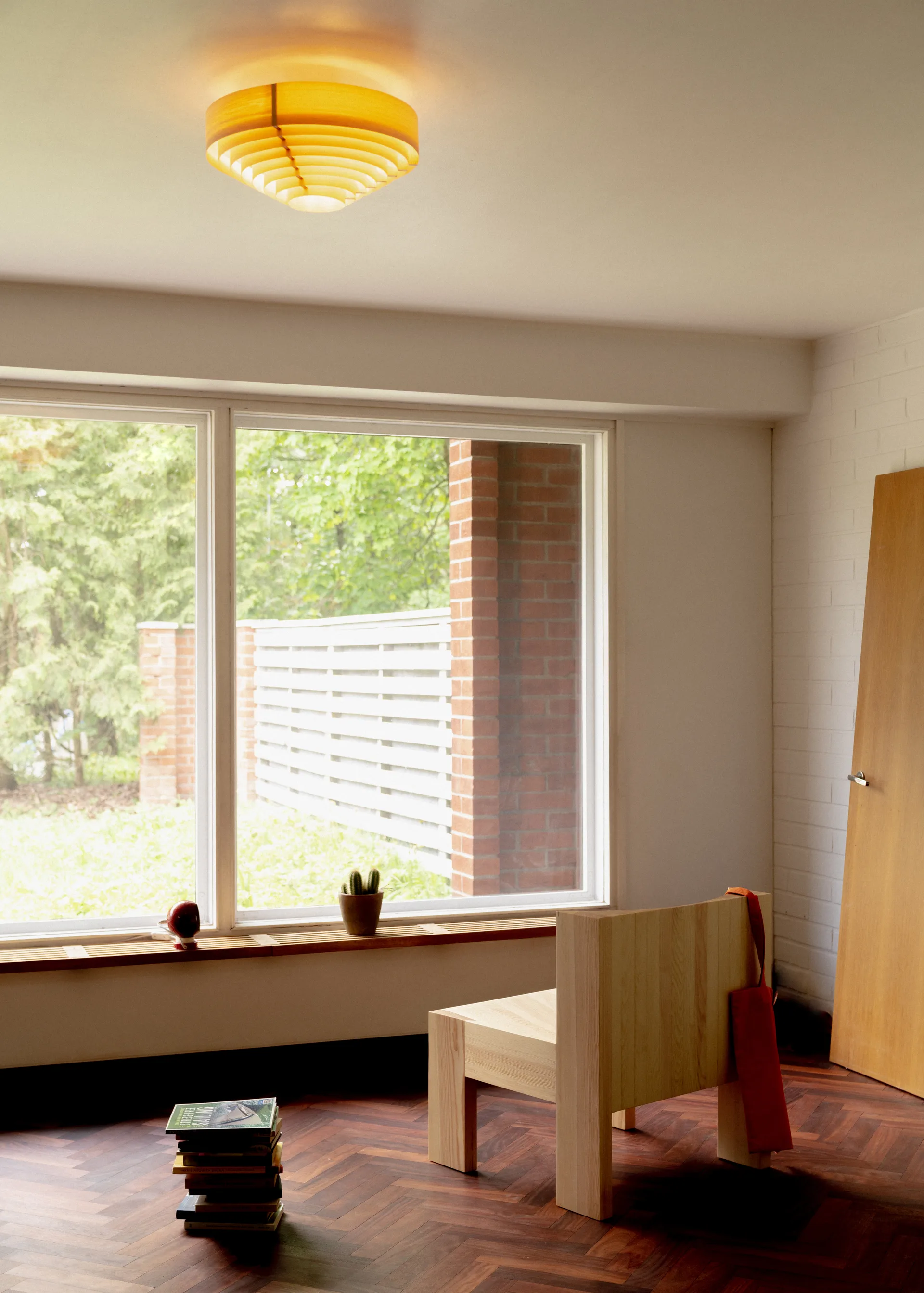 Plafón 1005 Hans Ceiling Light, Pino aceitado y encerado mate, Ø42 cm Vaarnii