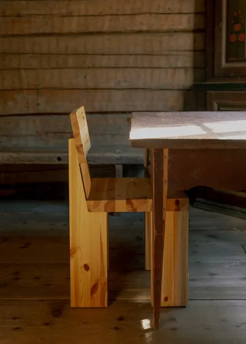 Silla 001 Dining Chair - Pino aceitado y encerado mate - Vaarnii