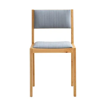Silla 016 Maasto Dining Chair - Pino aceitado y encerado mate, frontal  tapizado en gris - Vaarnii