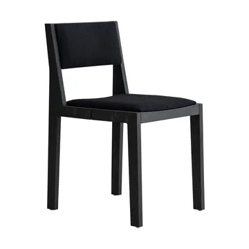 Silla 016 Maasto Dining Chair - Pino con tinte negro, frontal tapizado en negro - Vaarnii