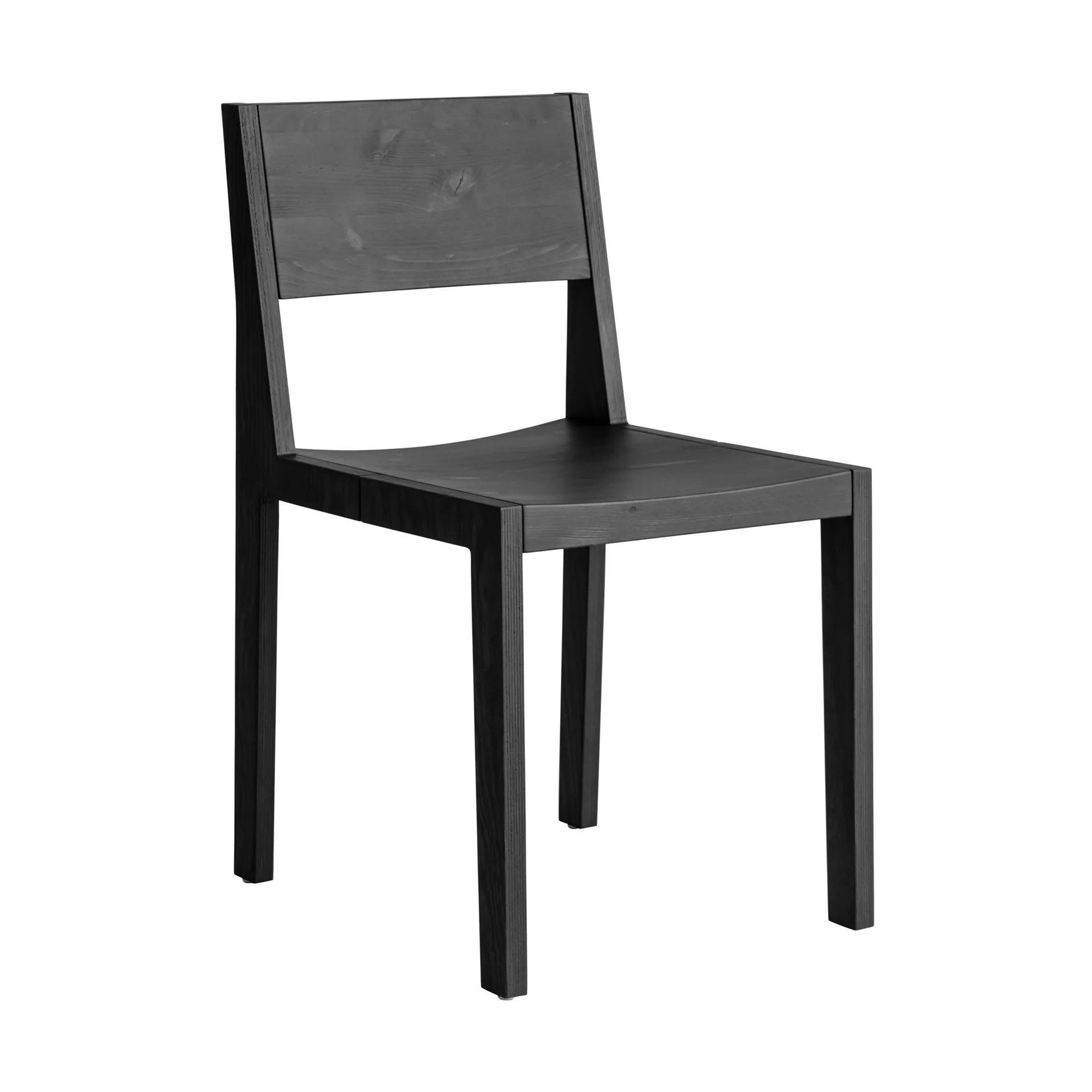 Silla 016 Maasto Dining Chair, Pino tintado en negro Vaarnii