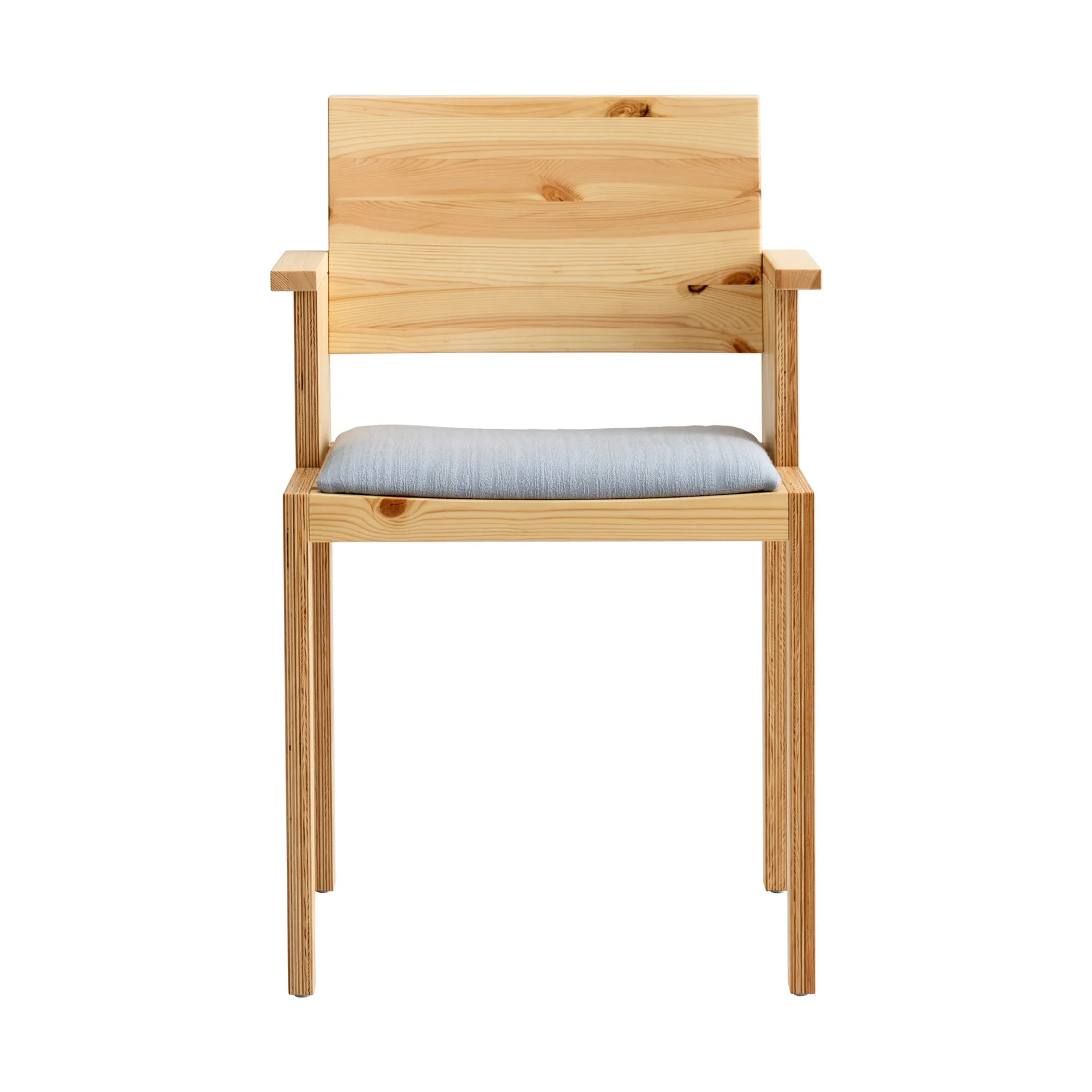 Sillón con reposabrazos 016 Maasto Dining Armchair, Pino aceitado y encerado mate, asiento tapizado en gris Vaarnii