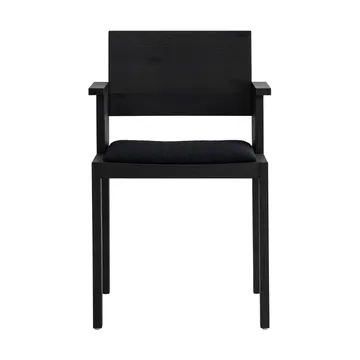 Sillón con reposabrazos 016 Maasto Dining Armchair - Pino con tinte negro, asiento tapizado en negro - Vaarnii