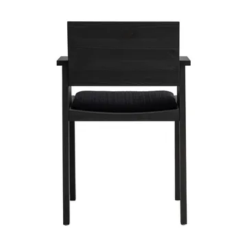 Sillón con reposabrazos 016 Maasto Dining Armchair - Pino con tinte negro, frontal tapizado en negro - Vaarnii