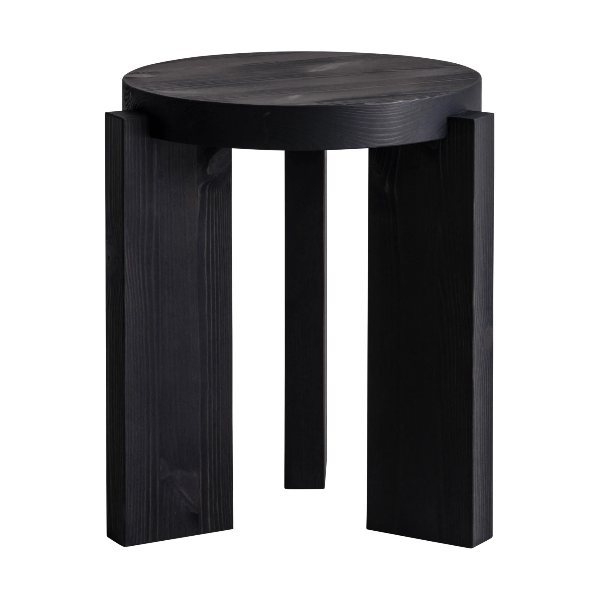 Taburete 001 Stool, Pino con tinte negro, Ø40×44 cm Vaarnii