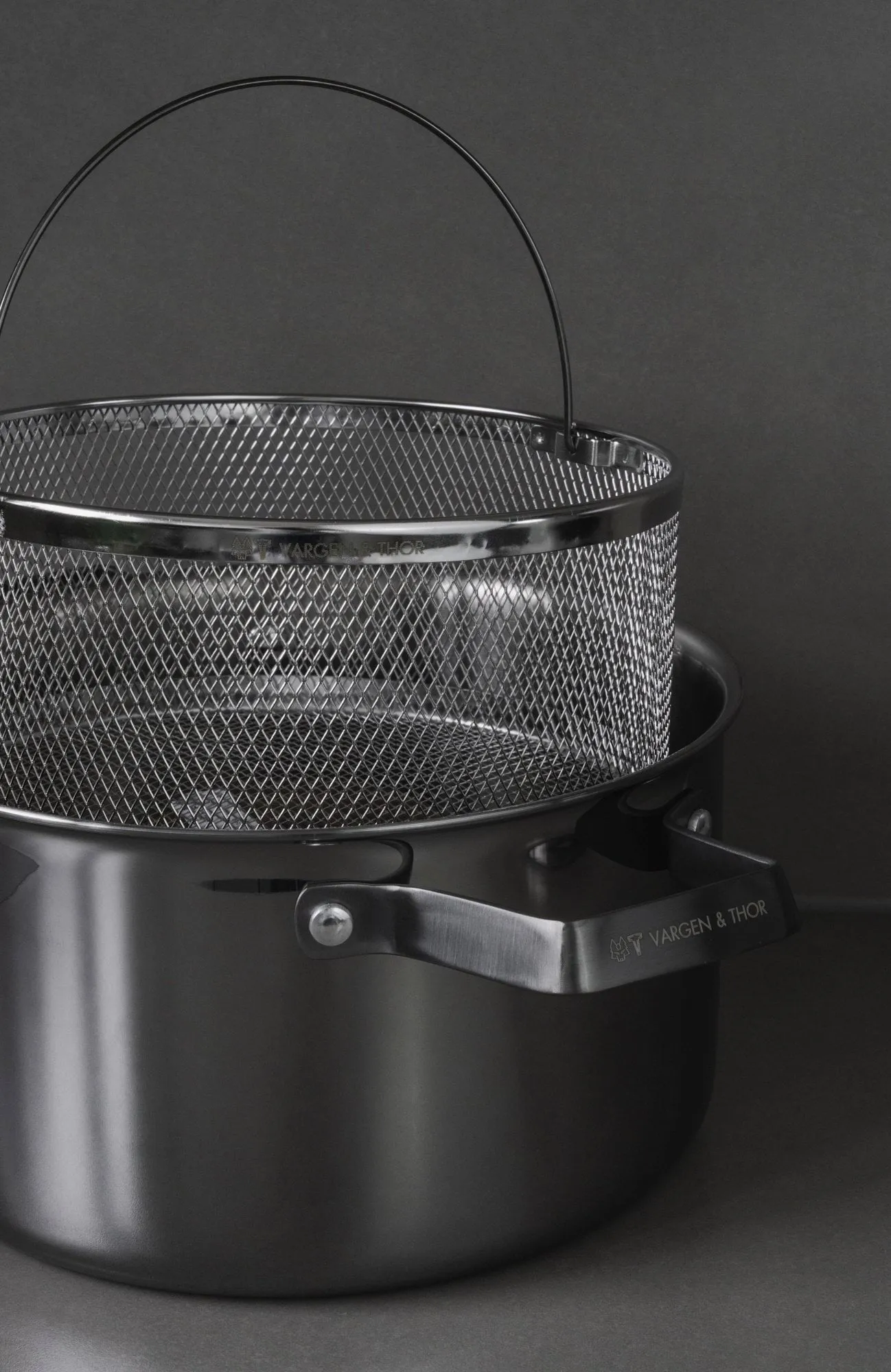Cesta para pasta Bas, Plateado, Ø21 cm Vargen & Thor