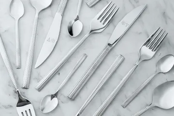 Cubertería Glöd 16 piezas - Patrón de espiga - Vargen & Thor