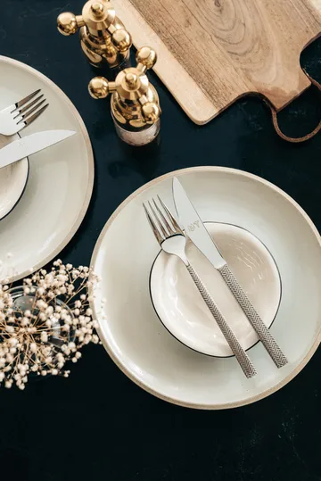 Cubertería Glöd 16 piezas - Patrón de espiga - Vargen & Thor