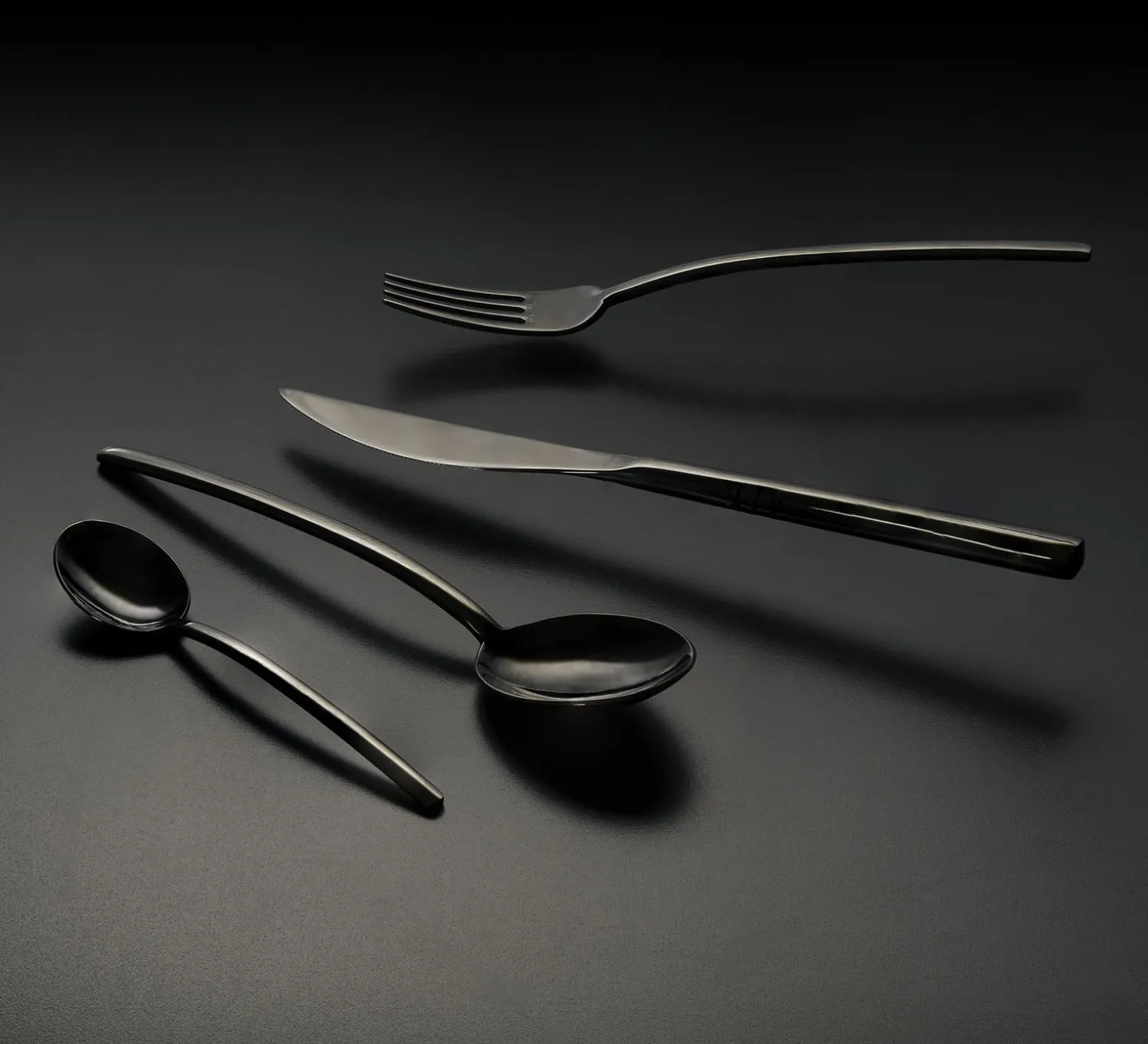 Juego de cubiertos BAMBINI 16 piezas, Edición Nero Vargen & Thor