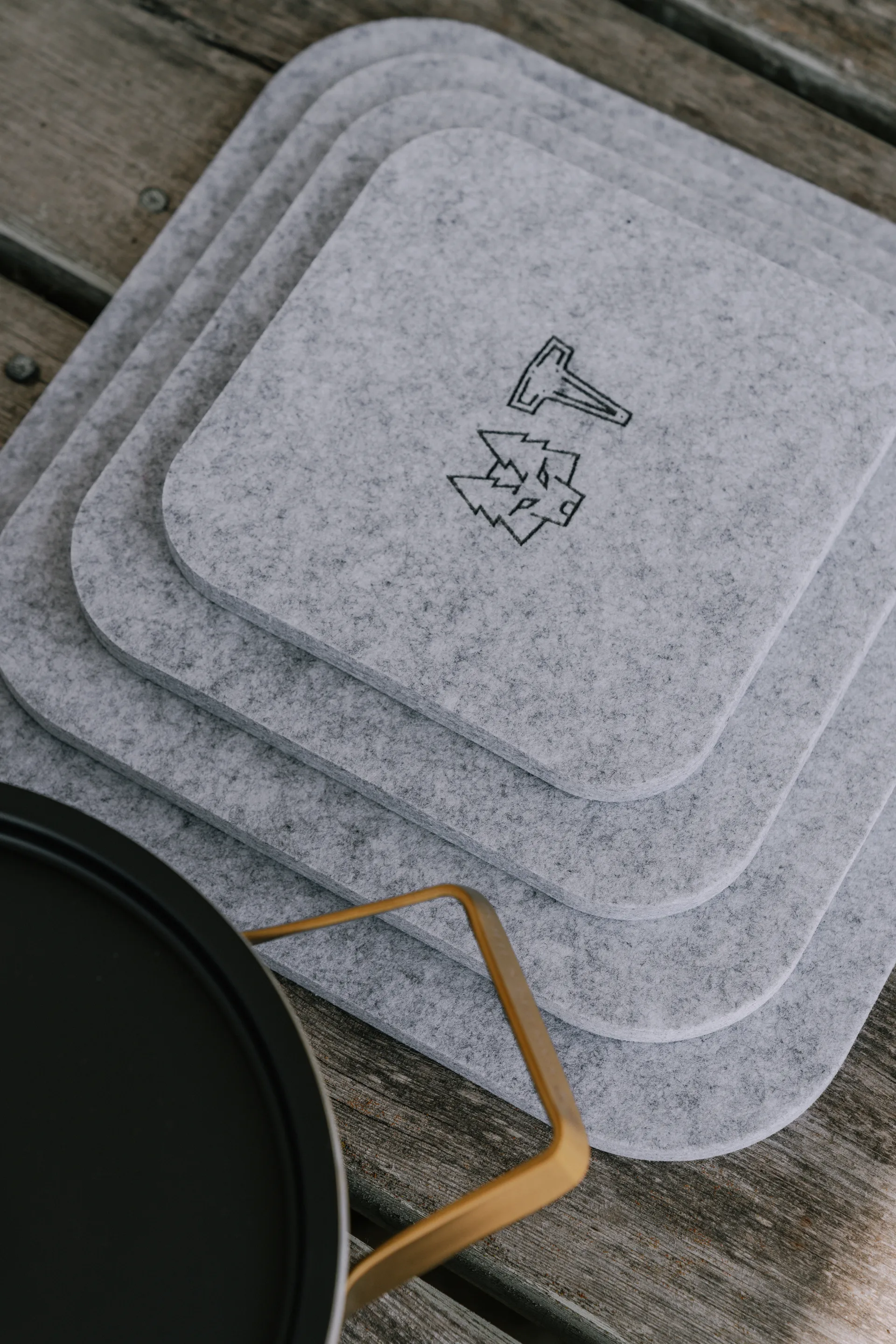 Set de 4 salvamanteles ULT, Gris ceniza Vargen & Thor