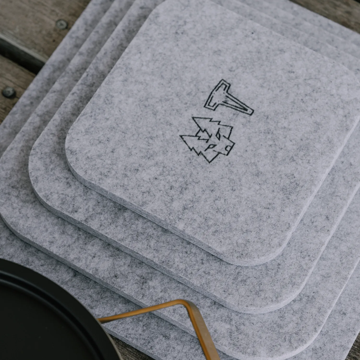 Set de 4 salvamanteles ULT, Gris ceniza Vargen & Thor