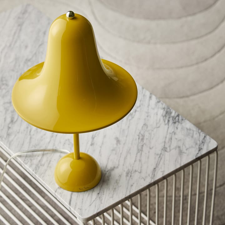 Lámpara de mesa Pantop Ø23 cm, Warm yellow Verpan