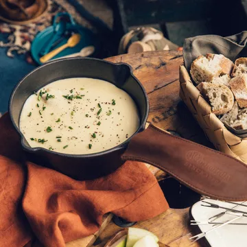 Cazuela de hierro fundido Ø22 cm - Negro mate - Victoria