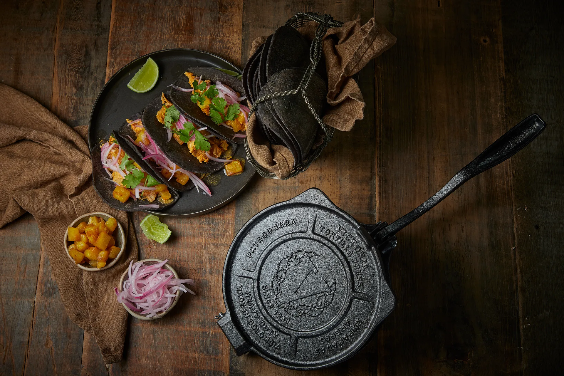 Prensa para tortillas Victoria heavy duty en hierro fundido Ø20 cm, Negro Victoria