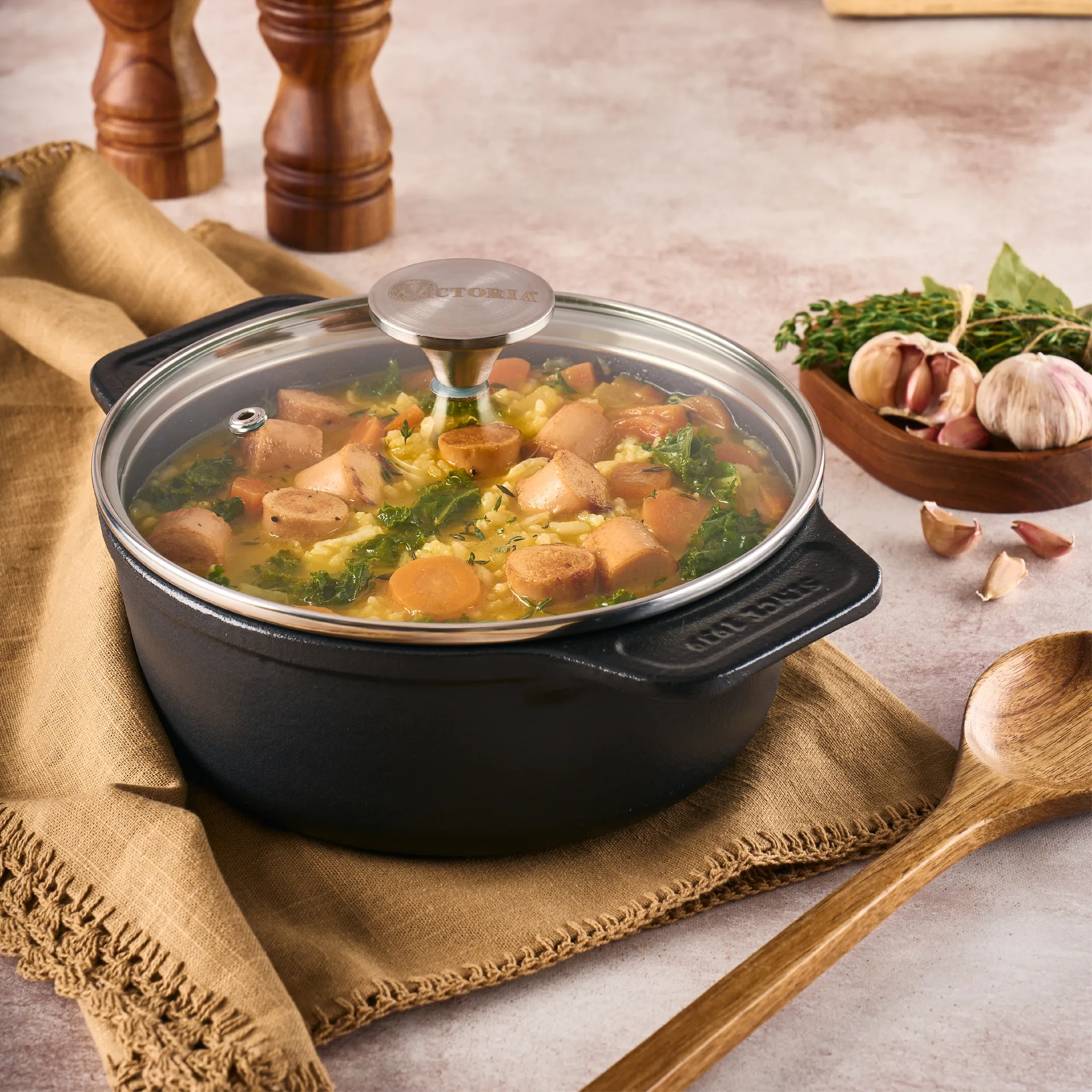 Victoria olla de hierro fundido con tapa de cristal esmaltada, 1,9 l Victoria