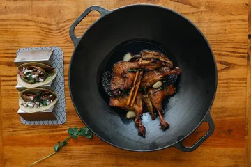 Wok de hierro fundido 36 cm - Negro - Victoria