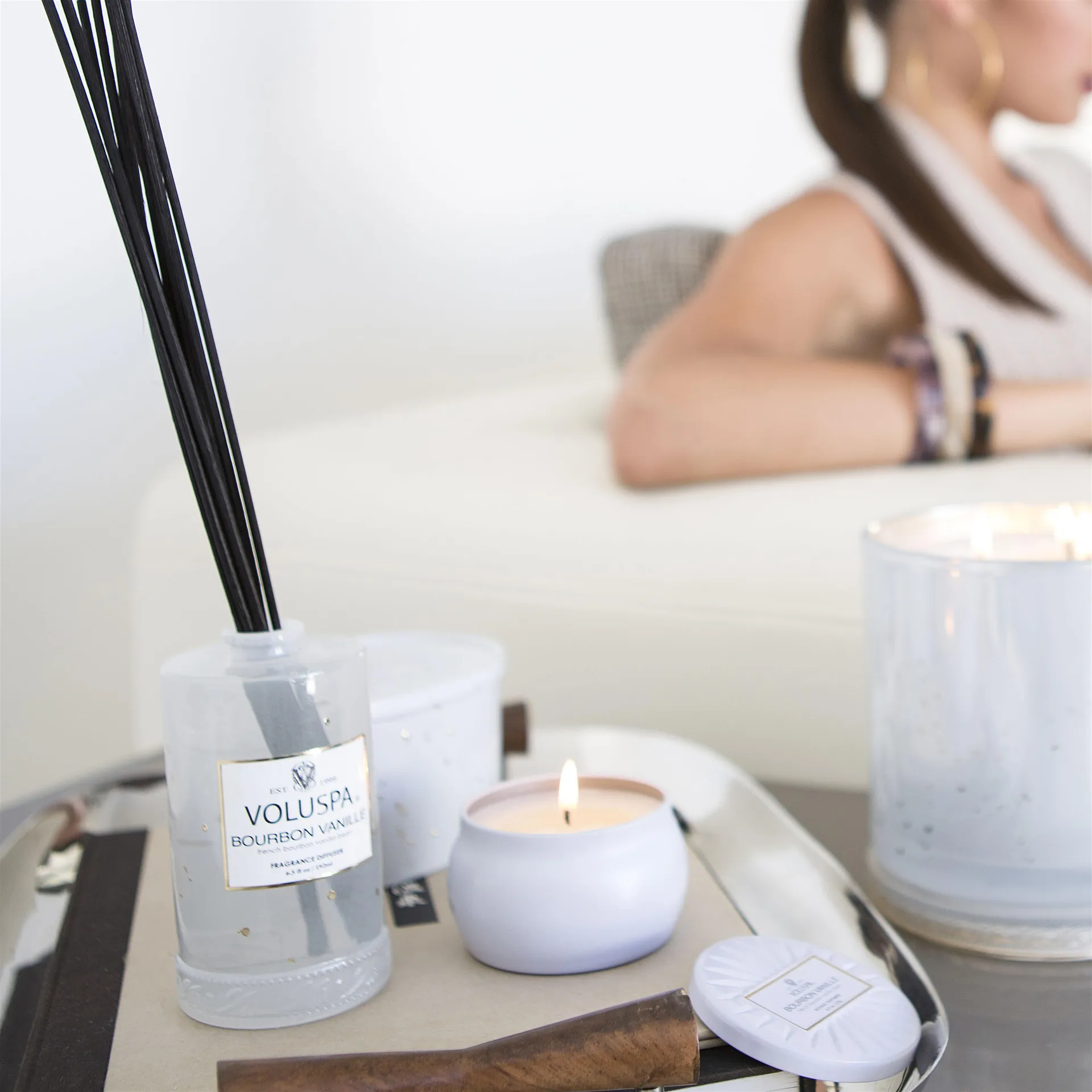 Vela perfumada Decorative Tin 25h, Bourbon Vanille Voluspa