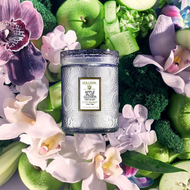 Vela perfumada en bote de cristal Japonica 50 horas, Apple Blue Clover Voluspa