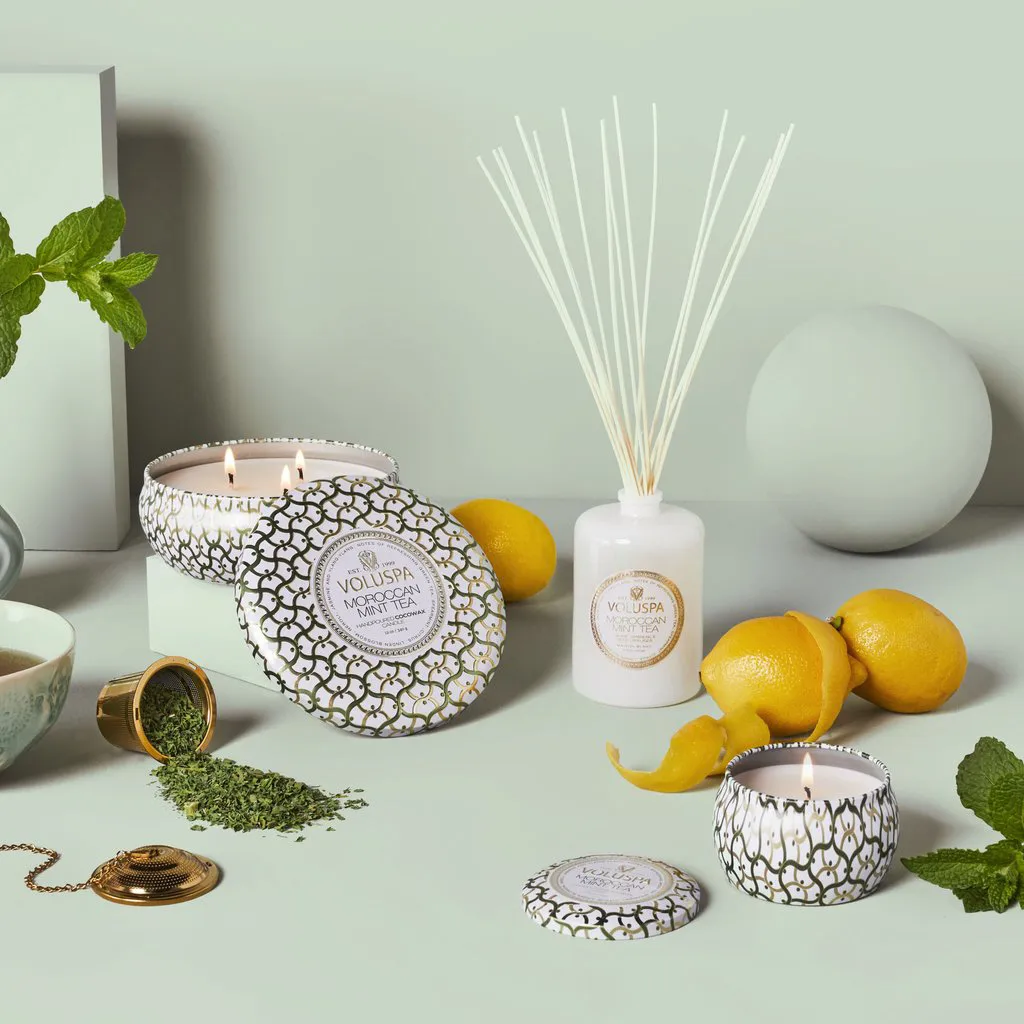 Vela perfumada Maison Blanc 3-wick Tin 40 horas, Moroccan Mint Tea Voluspa